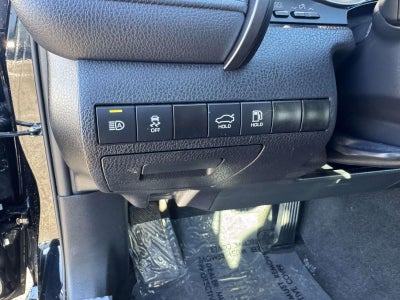 2023 Toyota Camry Hybrid XLE