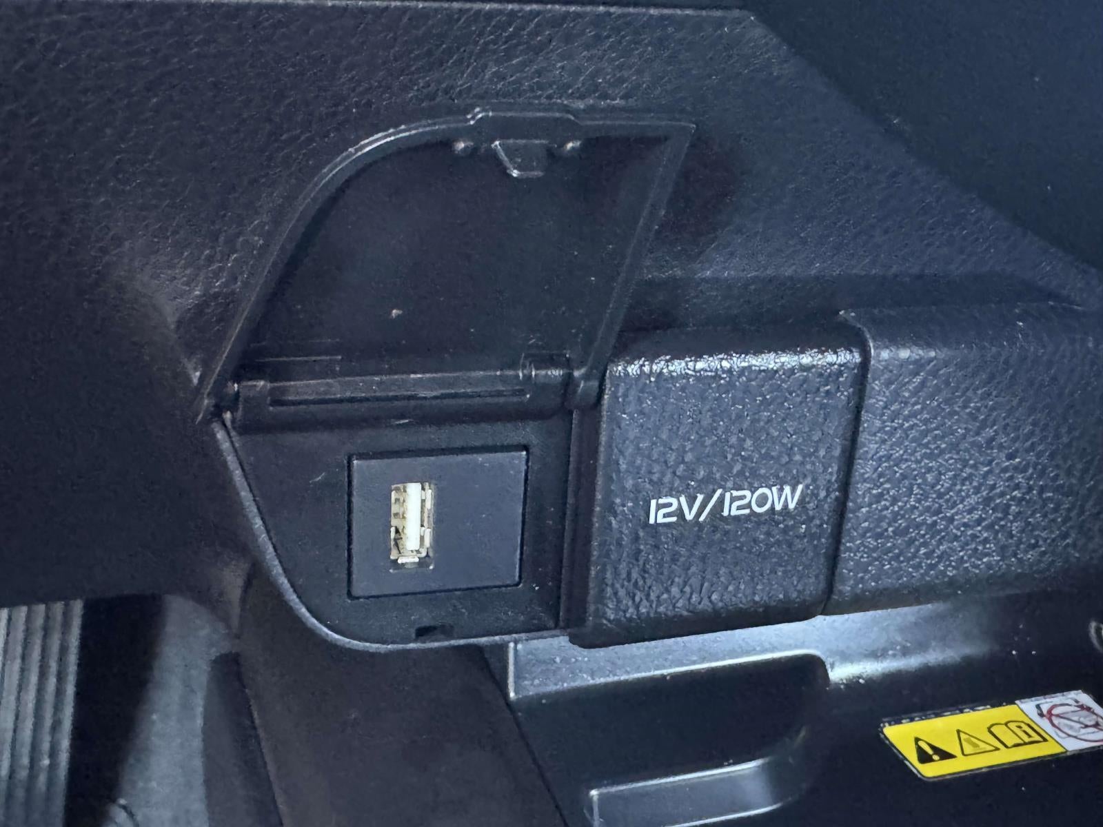 2023 Toyota Camry Hybrid XLE