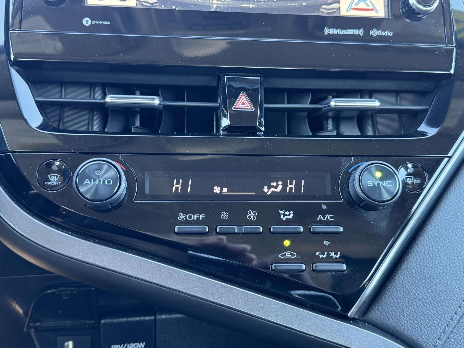 2023 Toyota Camry Hybrid XLE