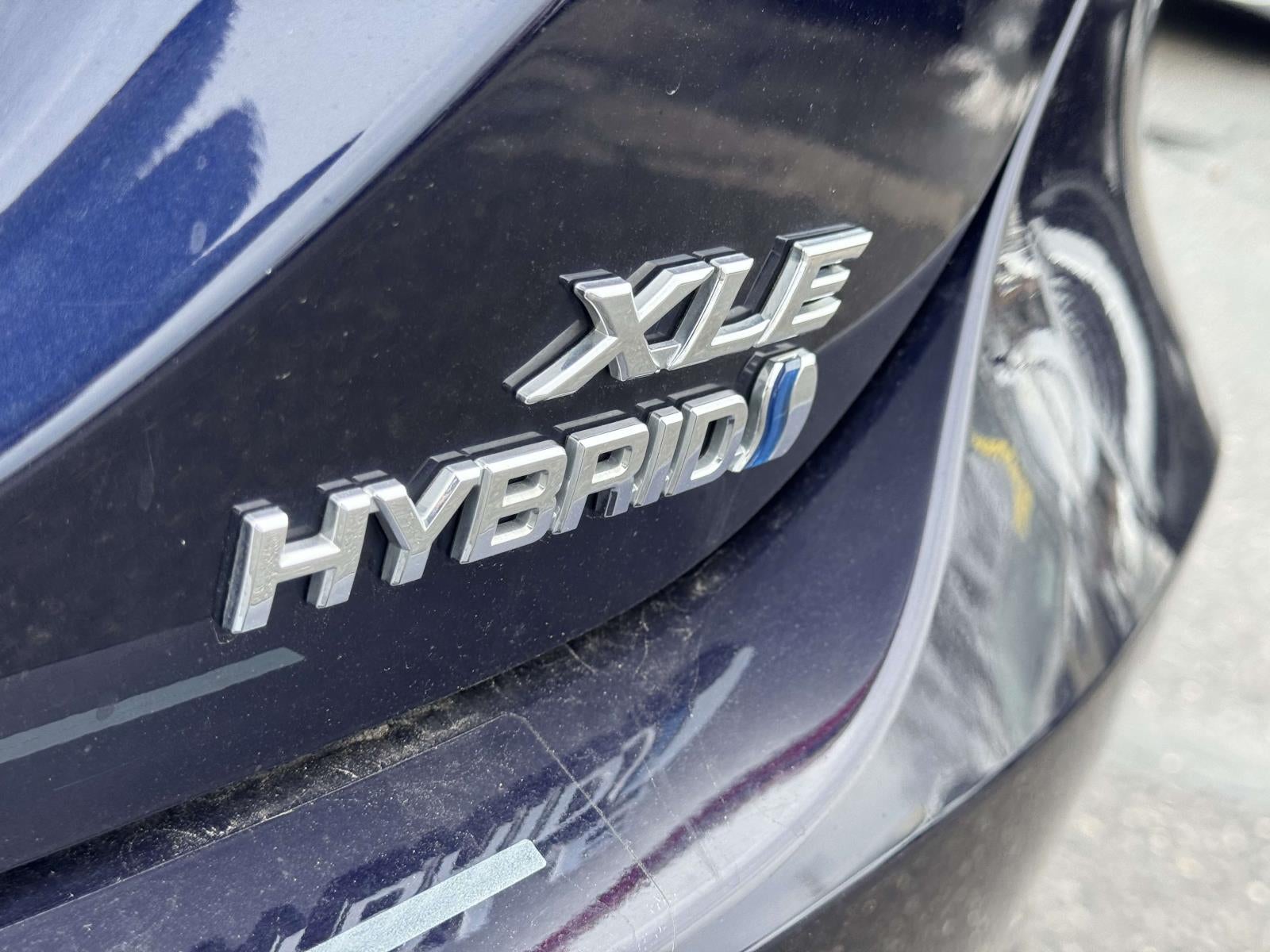 2021 Toyota Camry Hybrid XLE