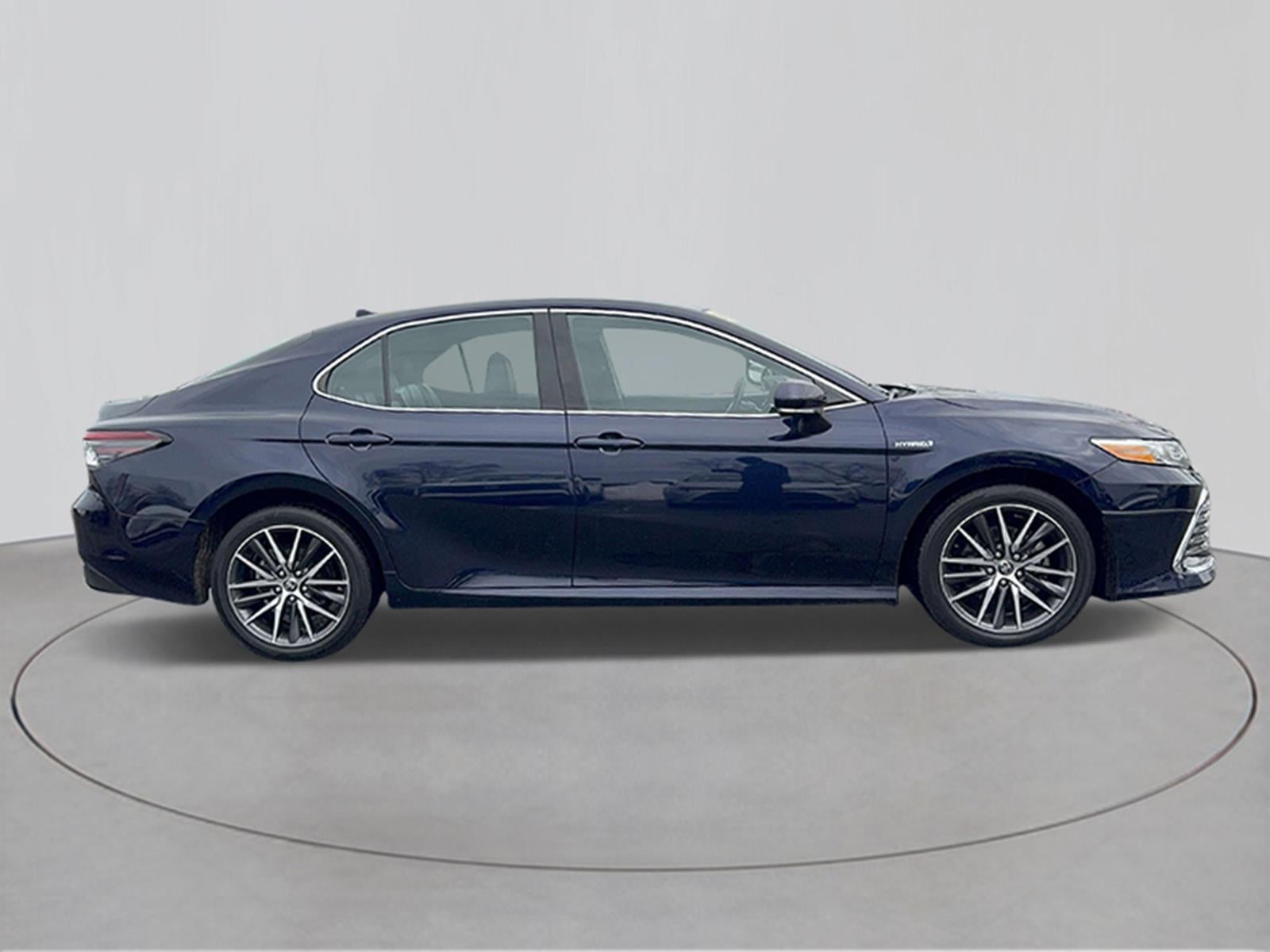 2021 Toyota Camry Hybrid XLE