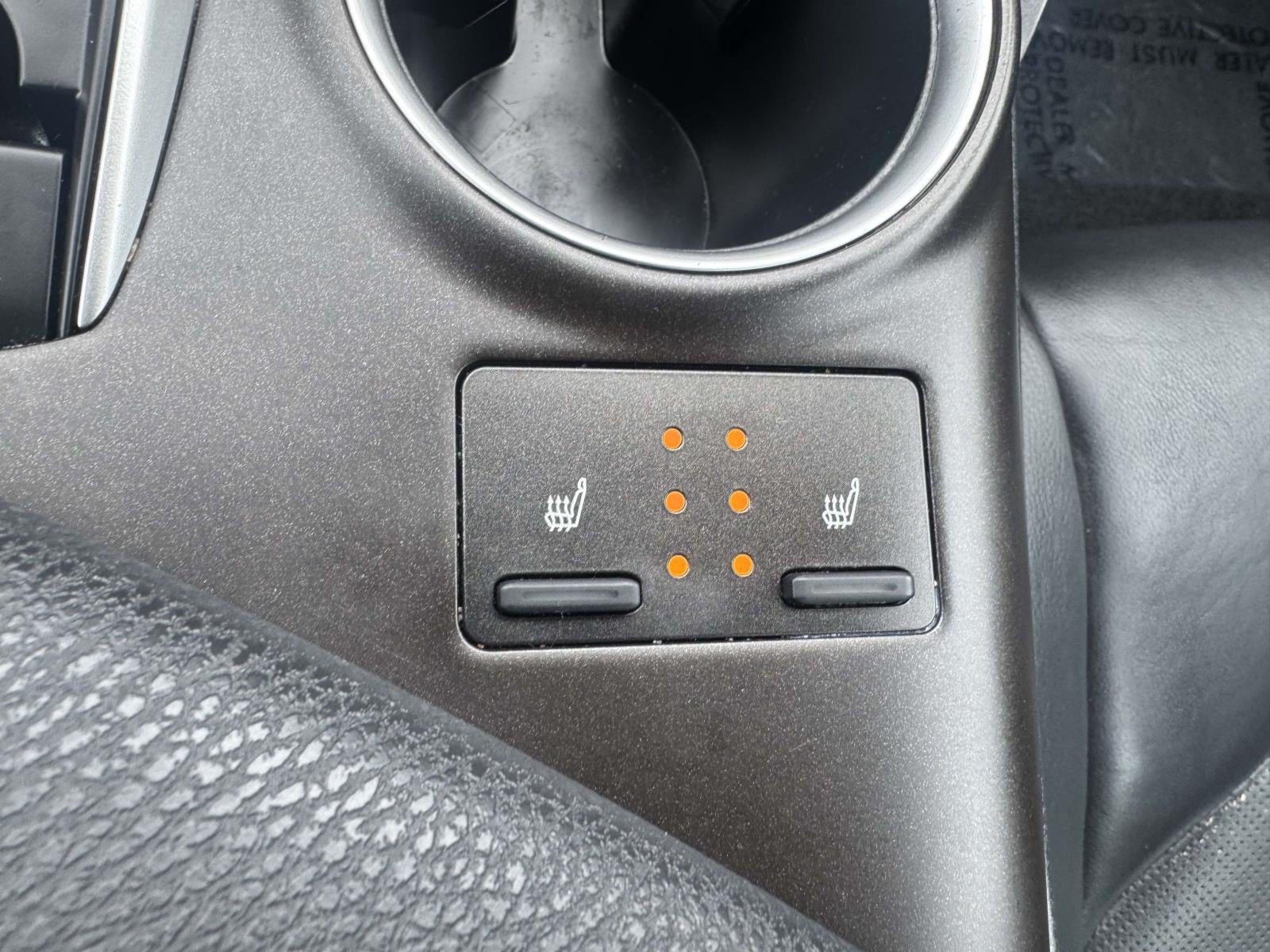 2021 Toyota Camry Hybrid XLE