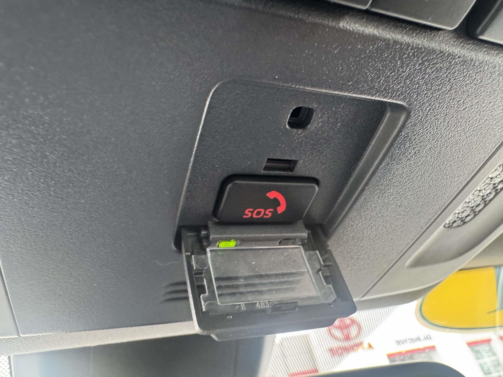 2021 Toyota Camry Hybrid XLE