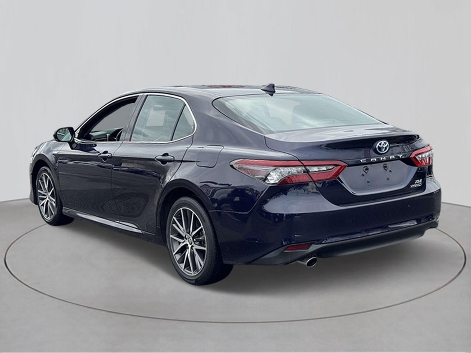 2021 Toyota Camry Hybrid XLE