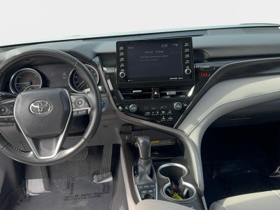 2021 Toyota Camry Hybrid XLE