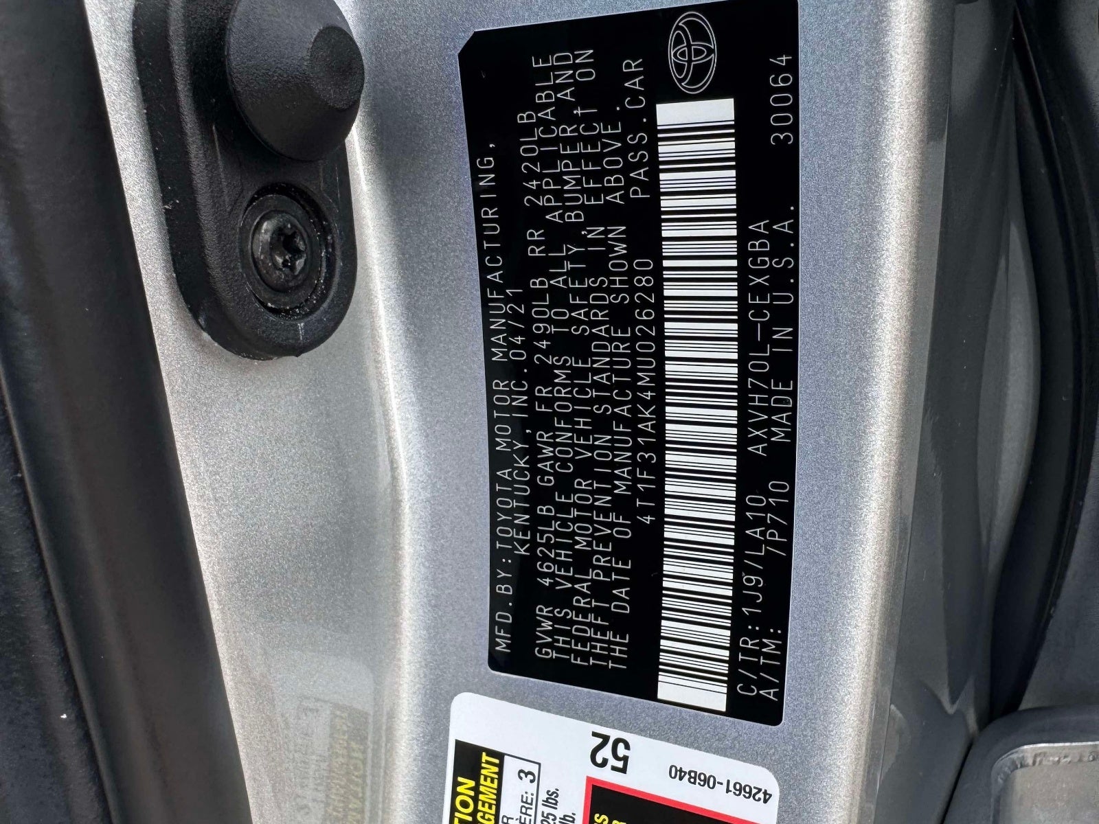 2021 Toyota Camry Hybrid XLE