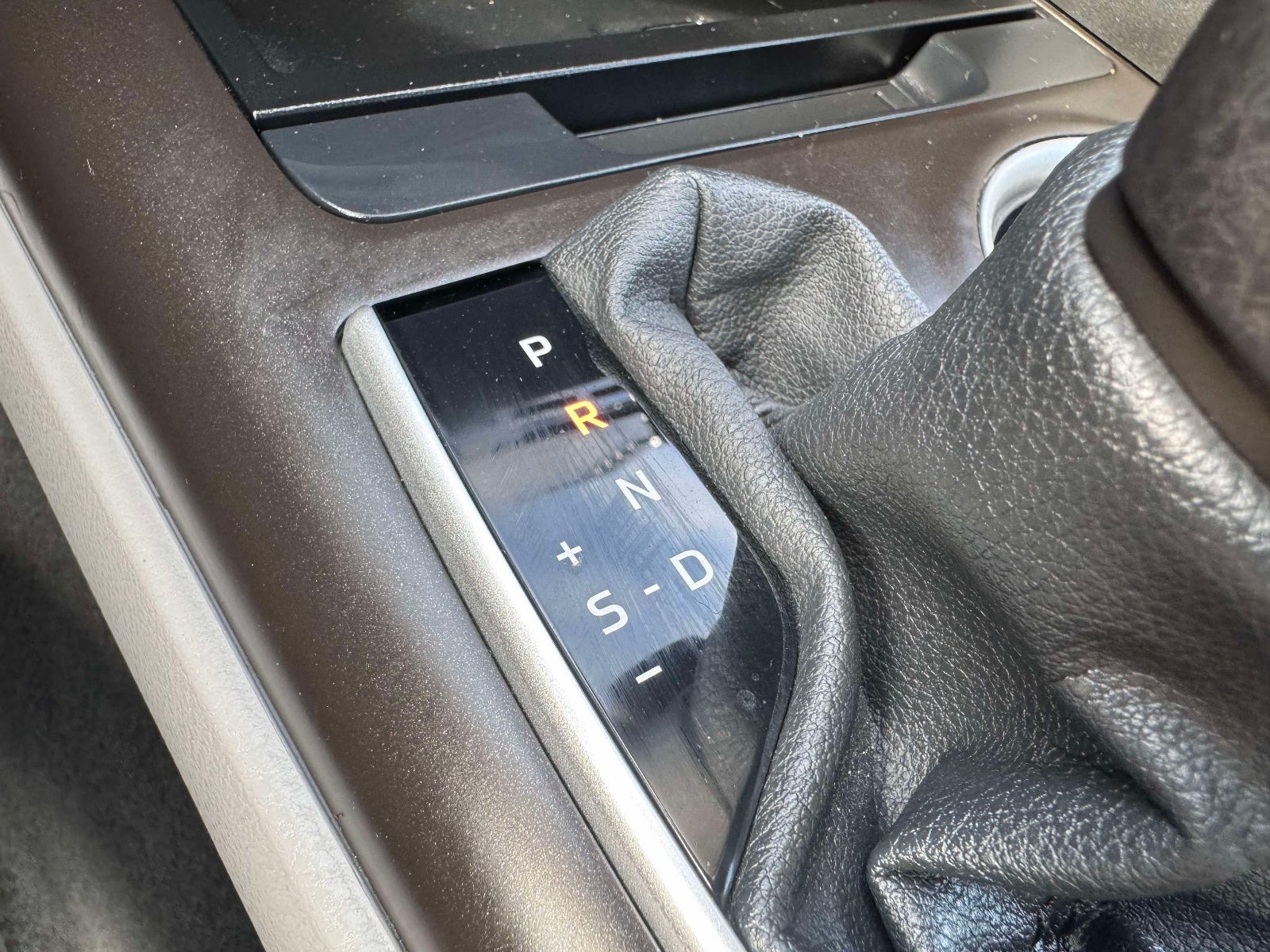 2021 Toyota Camry Hybrid XLE