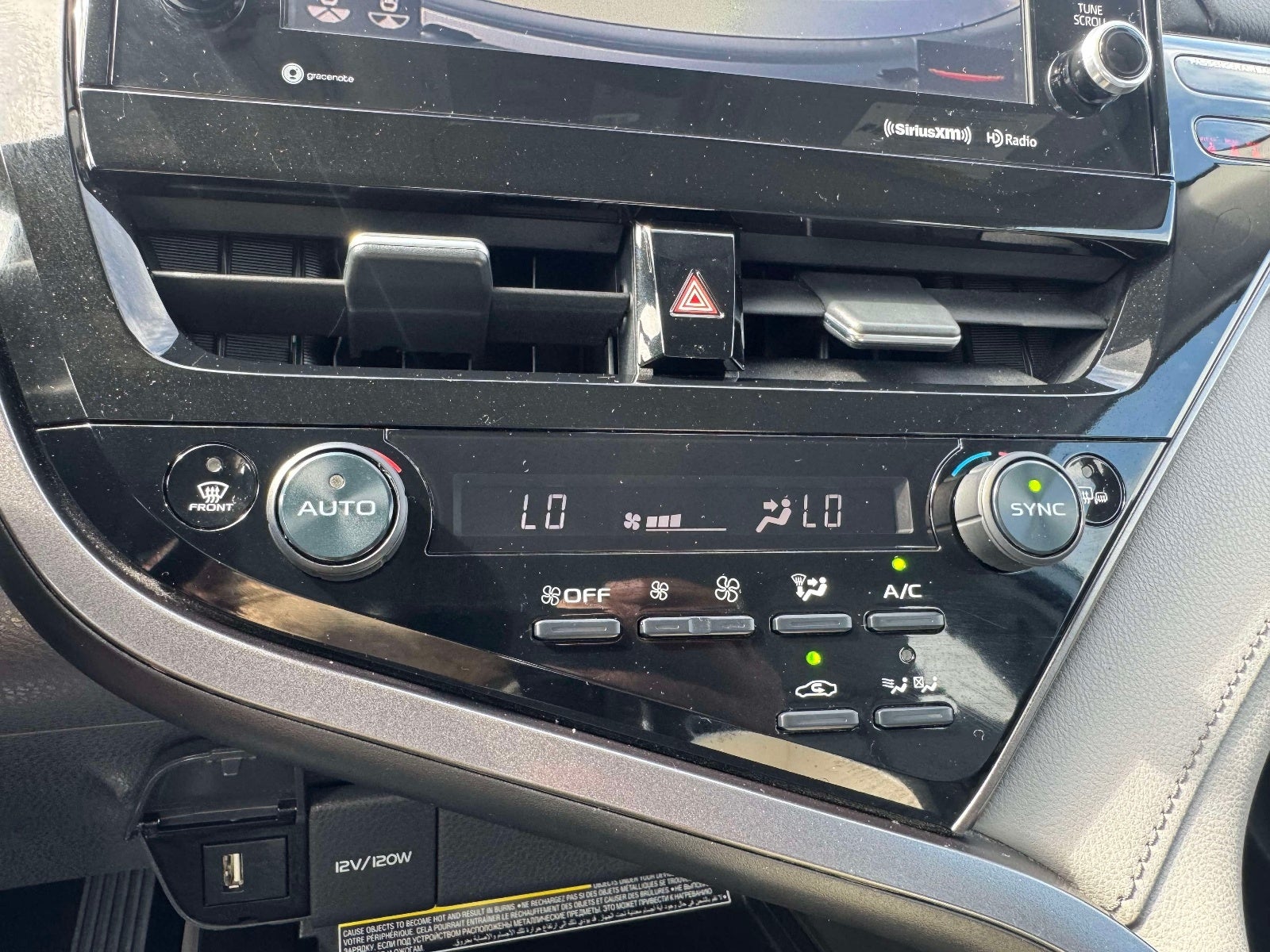 2021 Toyota Camry Hybrid XLE