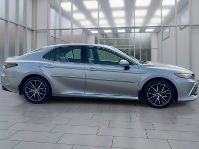 2021 Toyota Camry Hybrid XLE