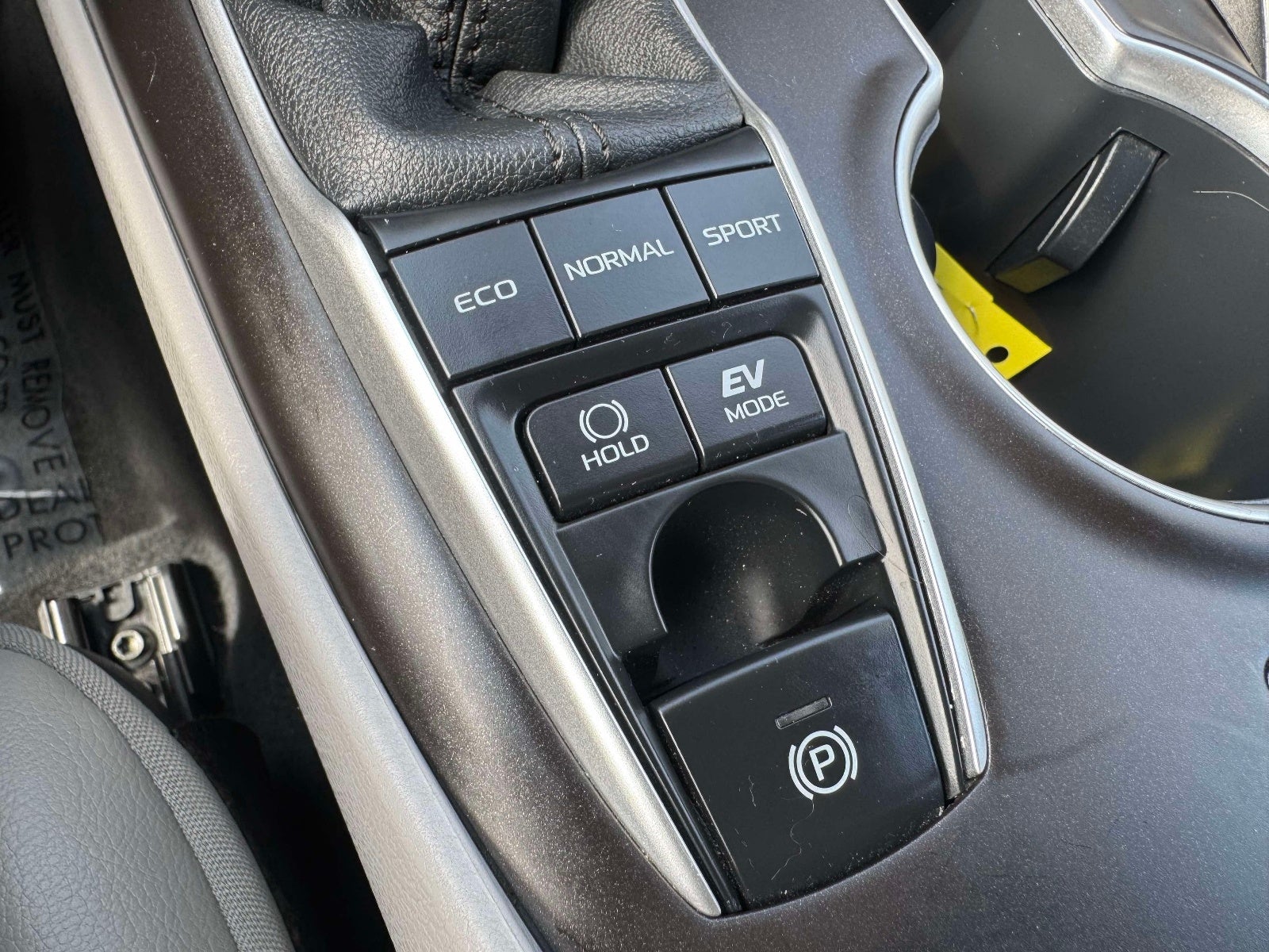 2021 Toyota Camry Hybrid XLE