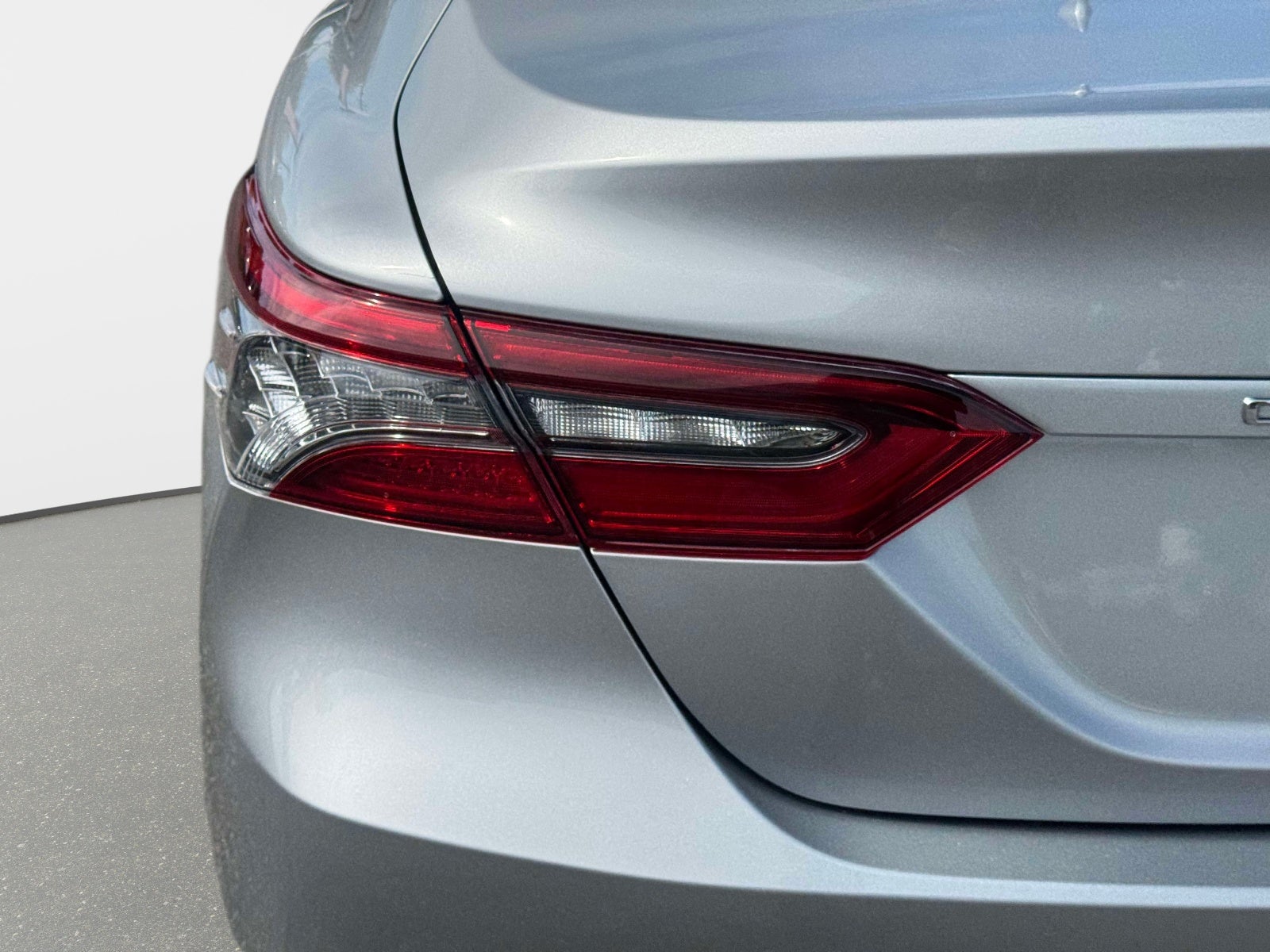 2021 Toyota Camry Hybrid XLE