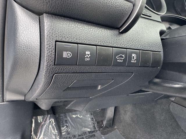 2021 Toyota Camry Hybrid XLE