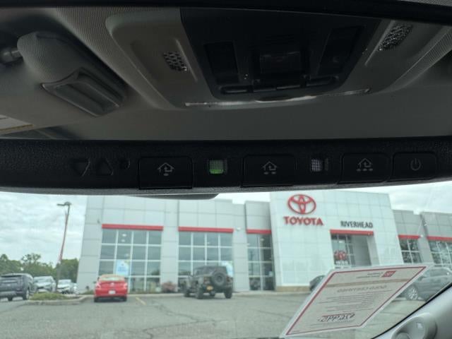 2021 Toyota Camry Hybrid XLE