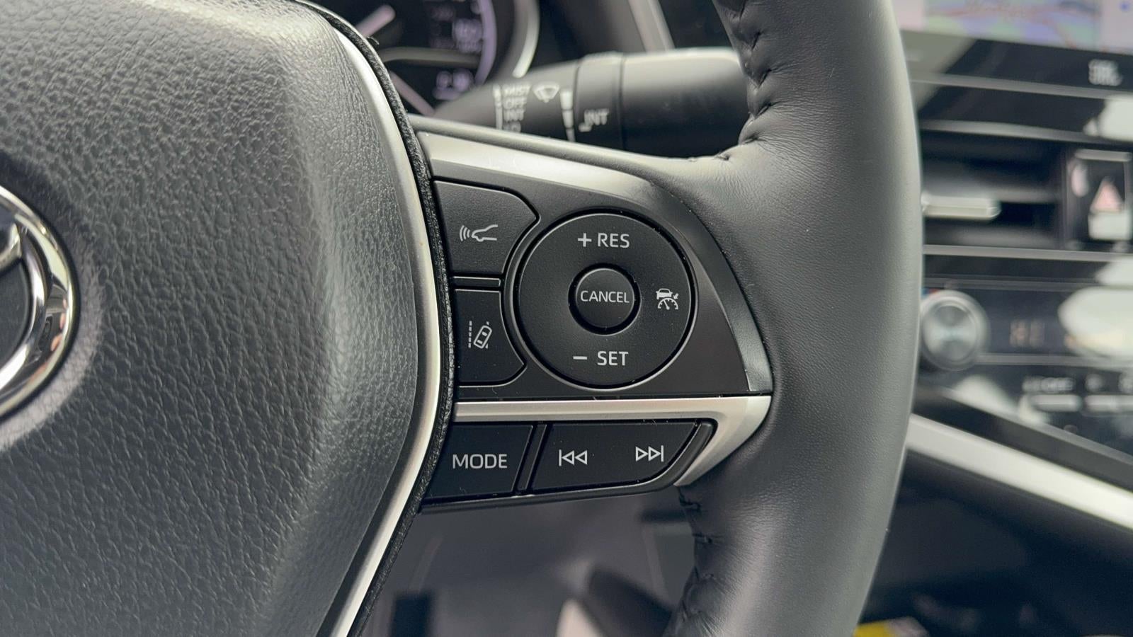 2023 Toyota Camry Hybrid XLE