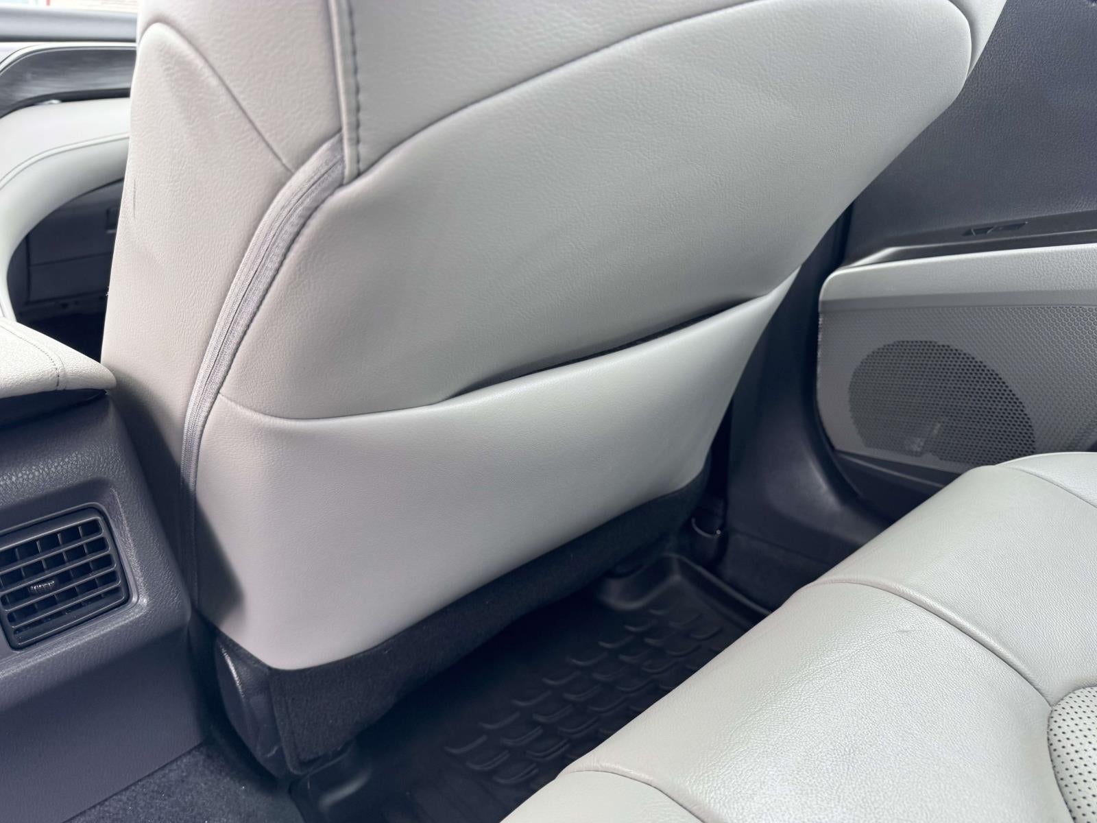 2023 Toyota Camry Hybrid XLE