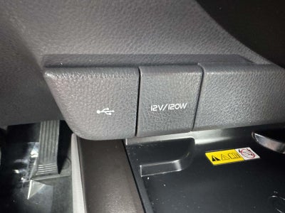 2023 Toyota Camry Hybrid XLE