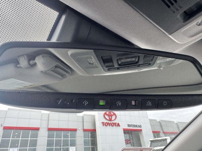 2023 Toyota Camry Hybrid XLE