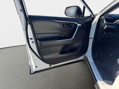 2023 Toyota RAV4 Hybrid LE