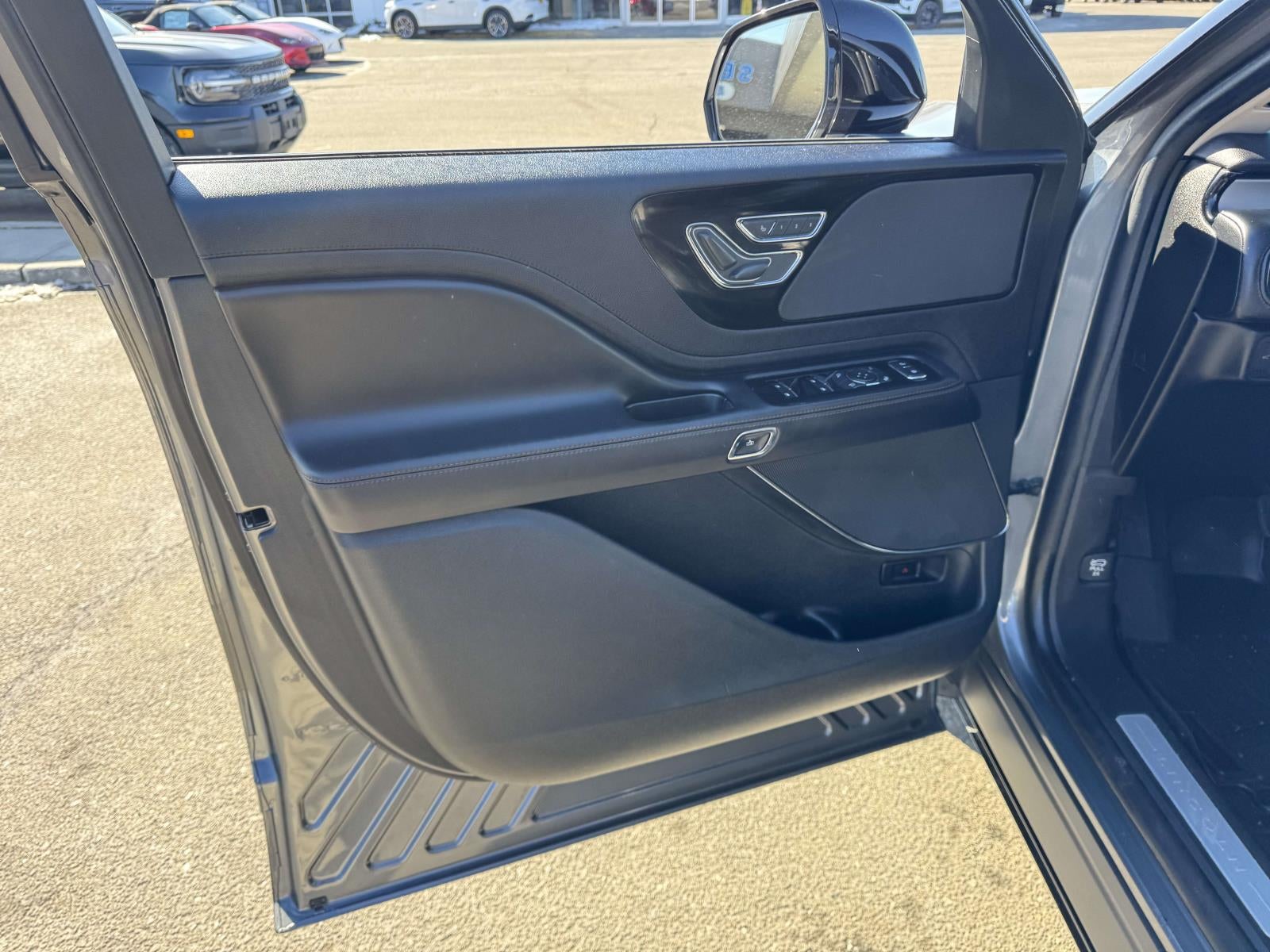 2022 Lincoln Aviator Standard