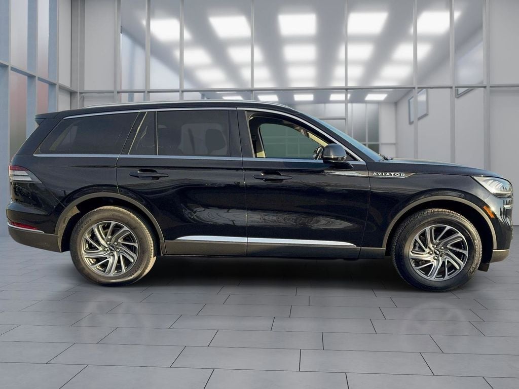 2023 Lincoln Aviator Standard