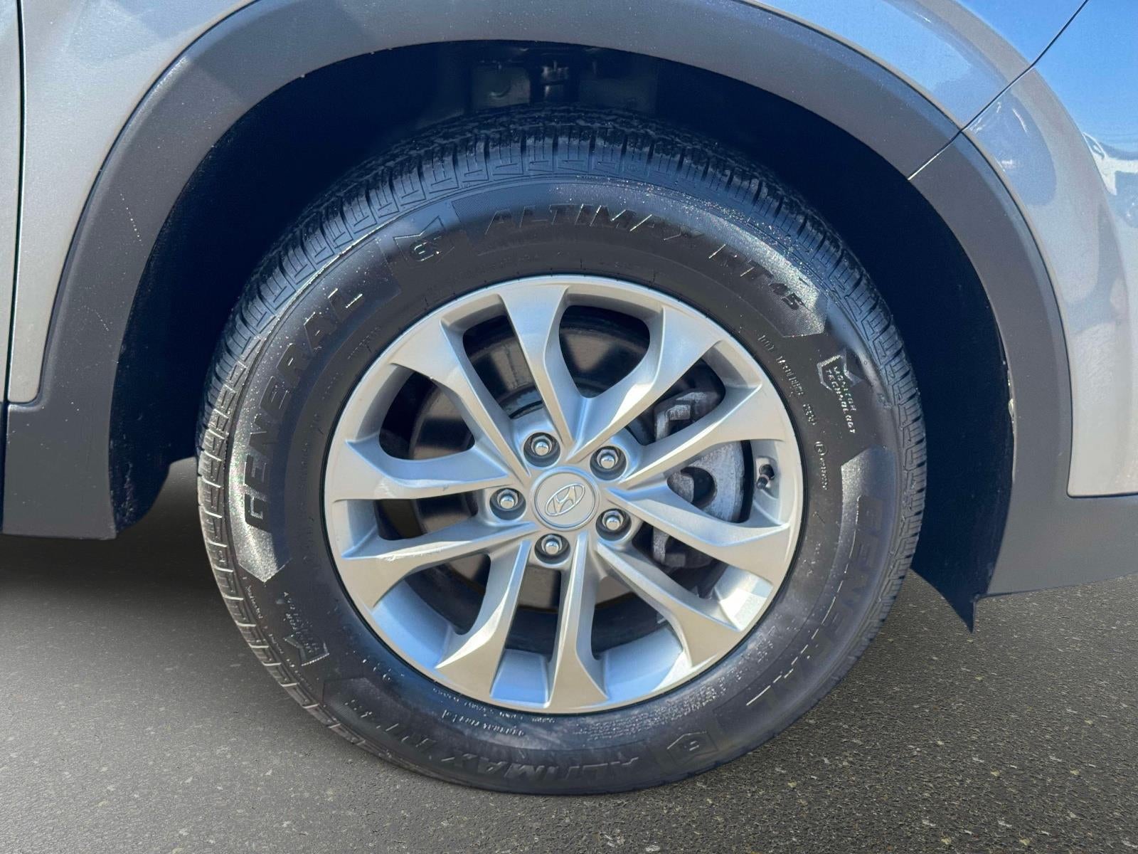 2020 Hyundai Santa Fe SE