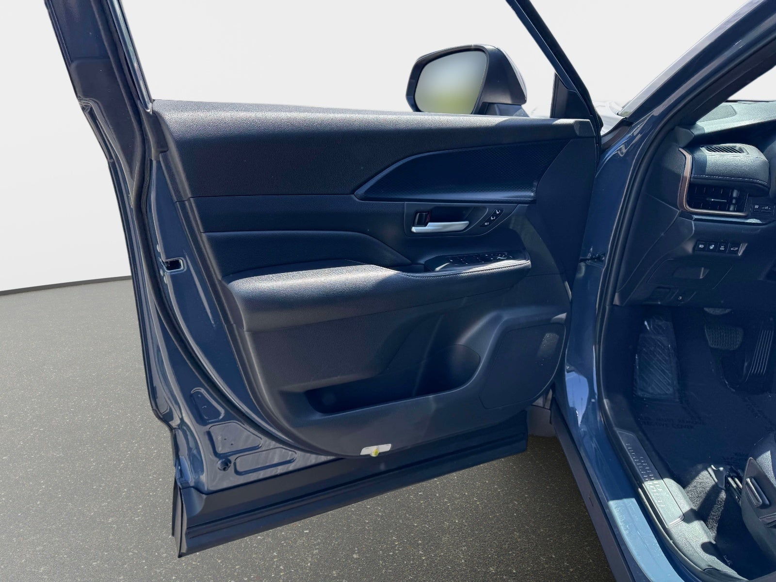 2024 Toyota Grand Highlander Hybrid MAX Platinum