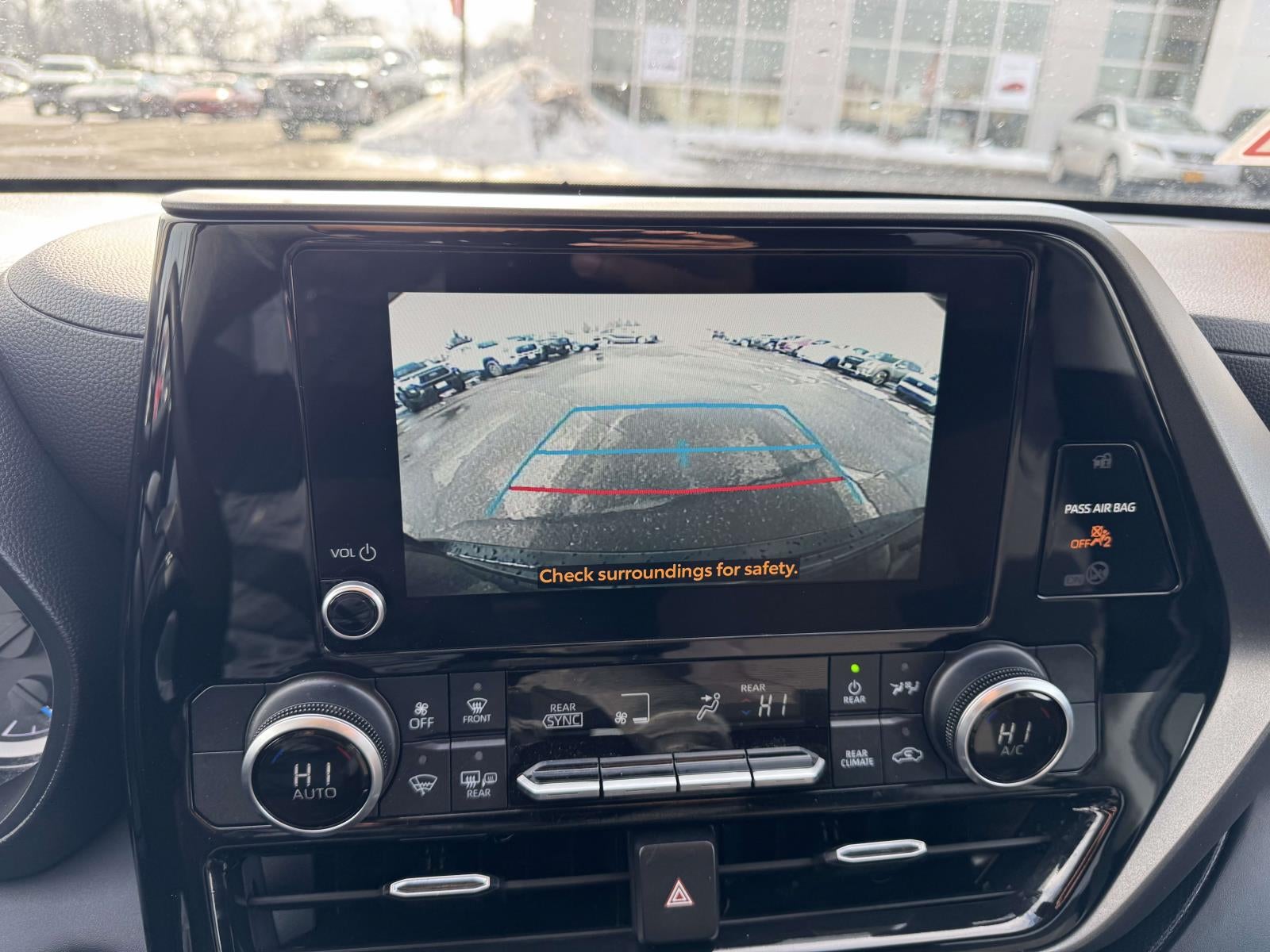 2023 Toyota Highlander Hybrid LE