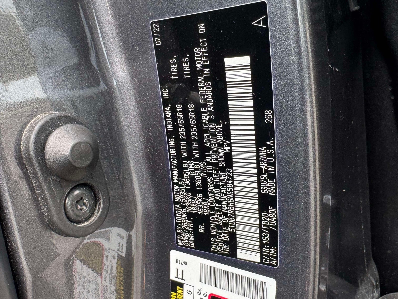 2022 Toyota Highlander LE