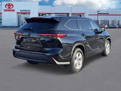 2022 Toyota Highlander LE