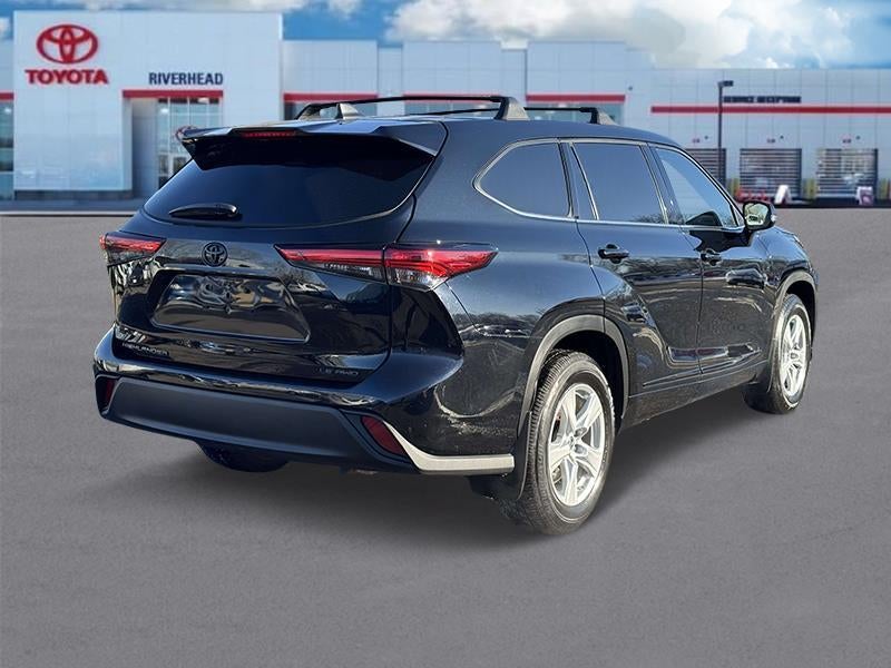 2022 Toyota Highlander LE