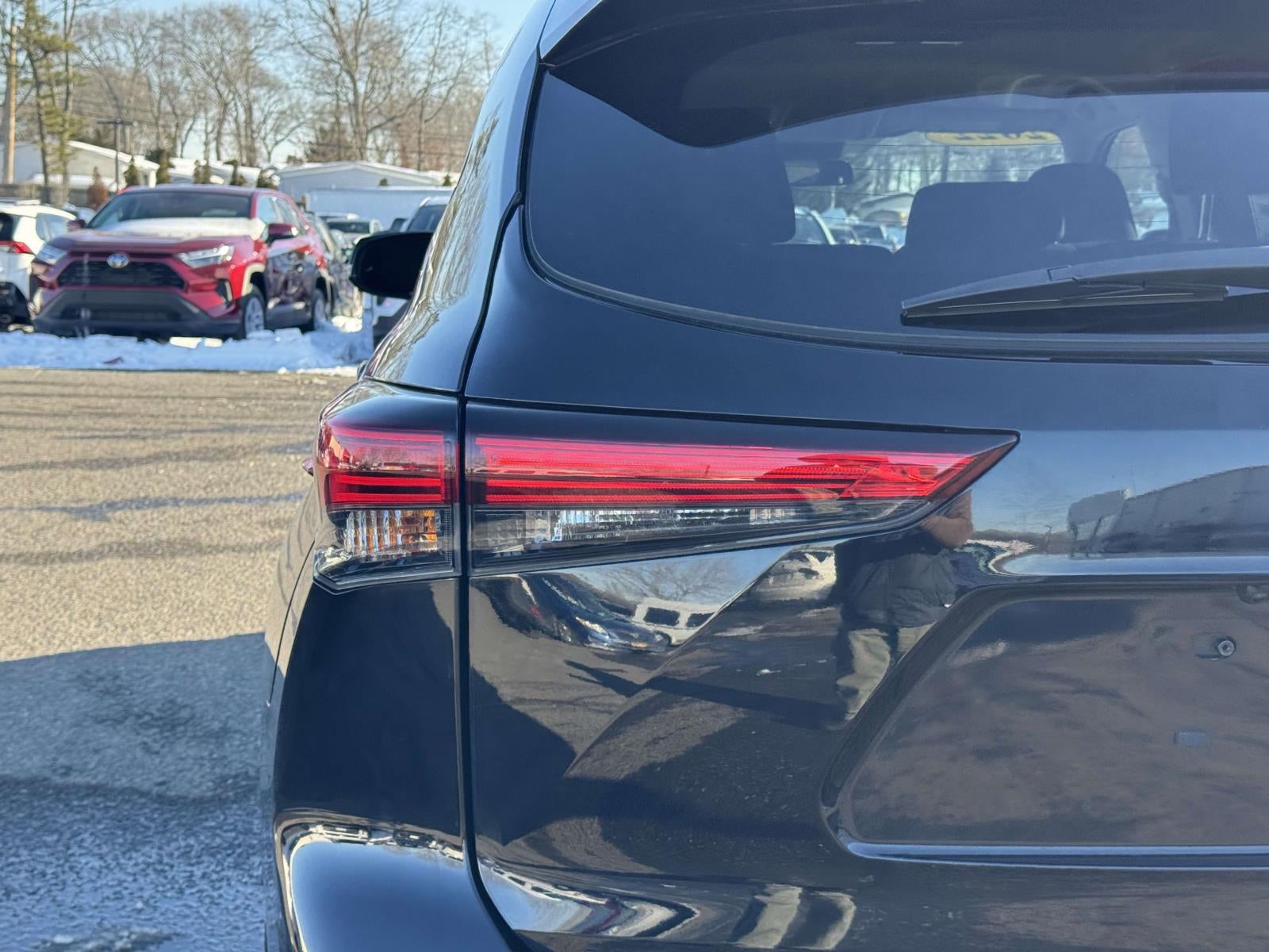 2022 Toyota Highlander LE