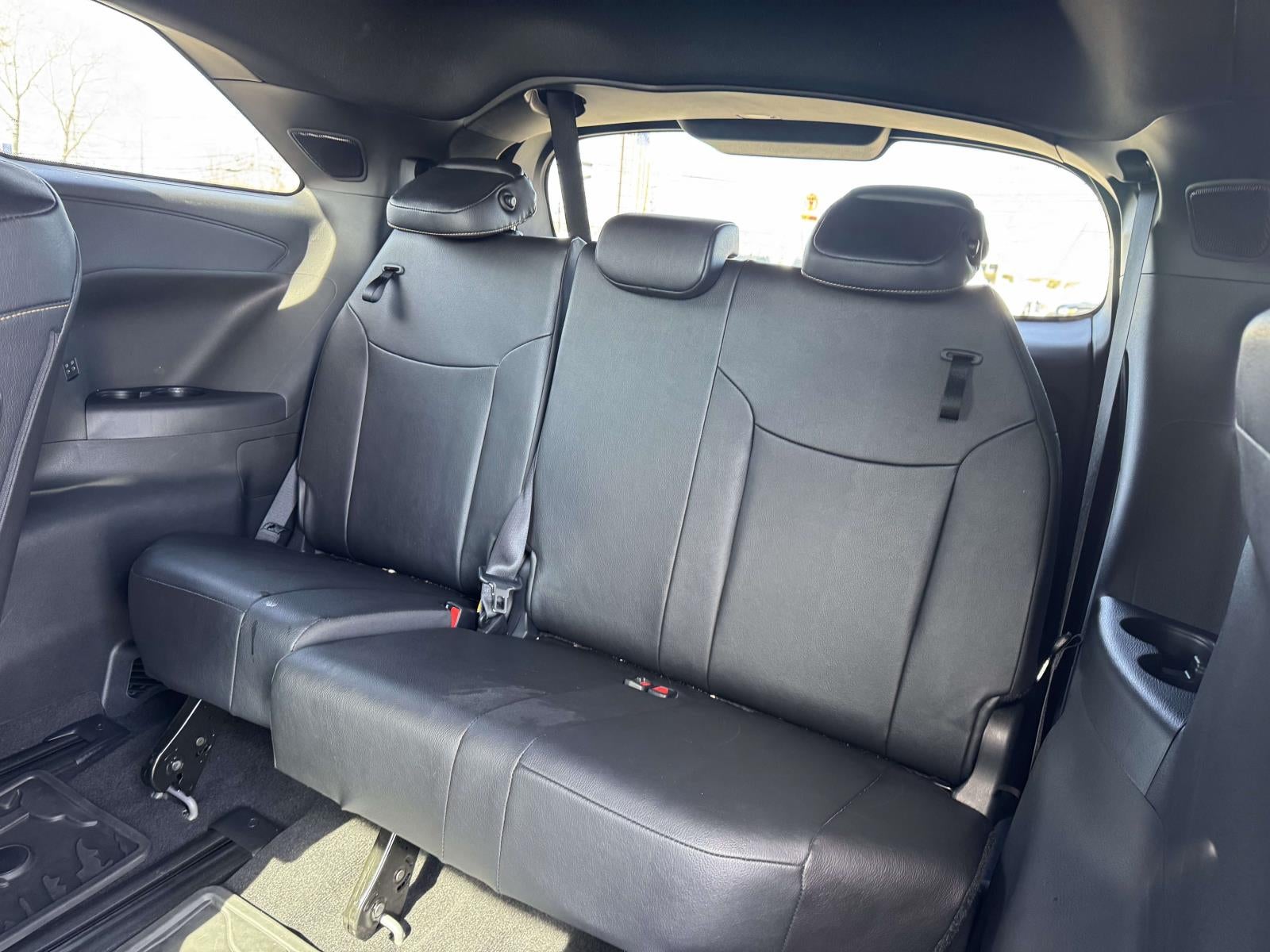 2025 Toyota Sienna Woodland Edition 7 Passenger