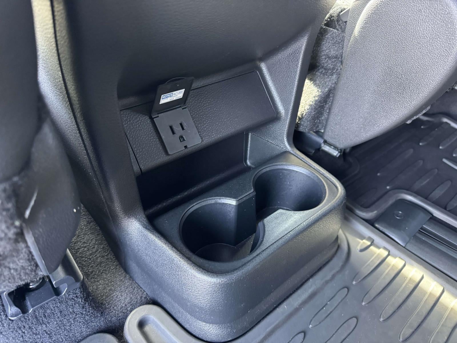 2025 Toyota Sienna Woodland Edition 7 Passenger