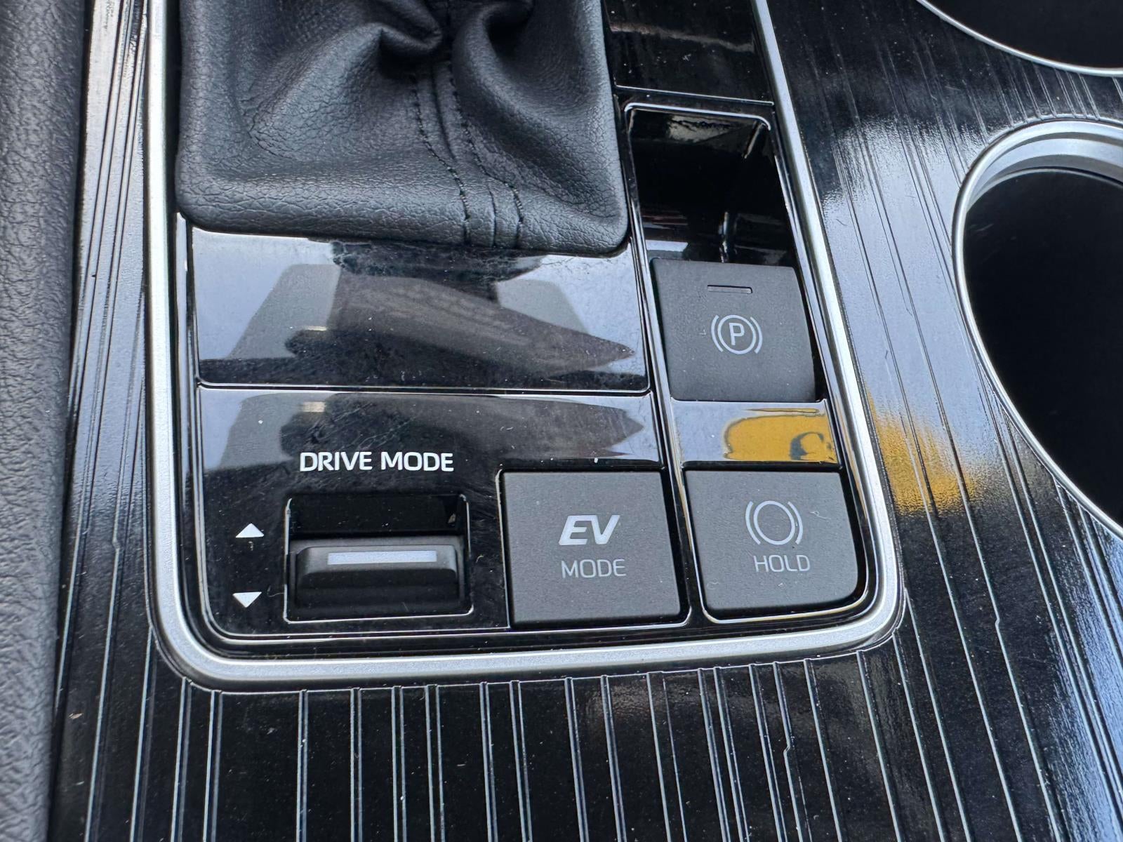 2025 Toyota Sienna Woodland Edition 7 Passenger