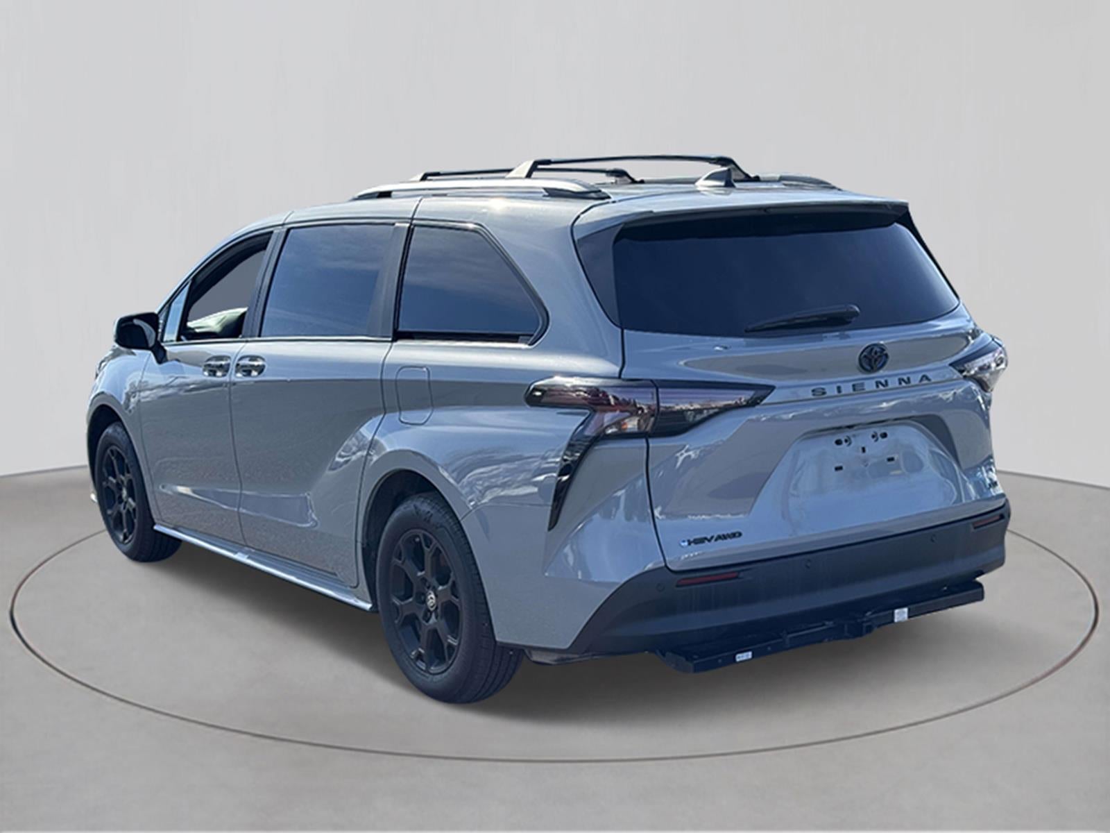 2025 Toyota Sienna Woodland Edition 7 Passenger