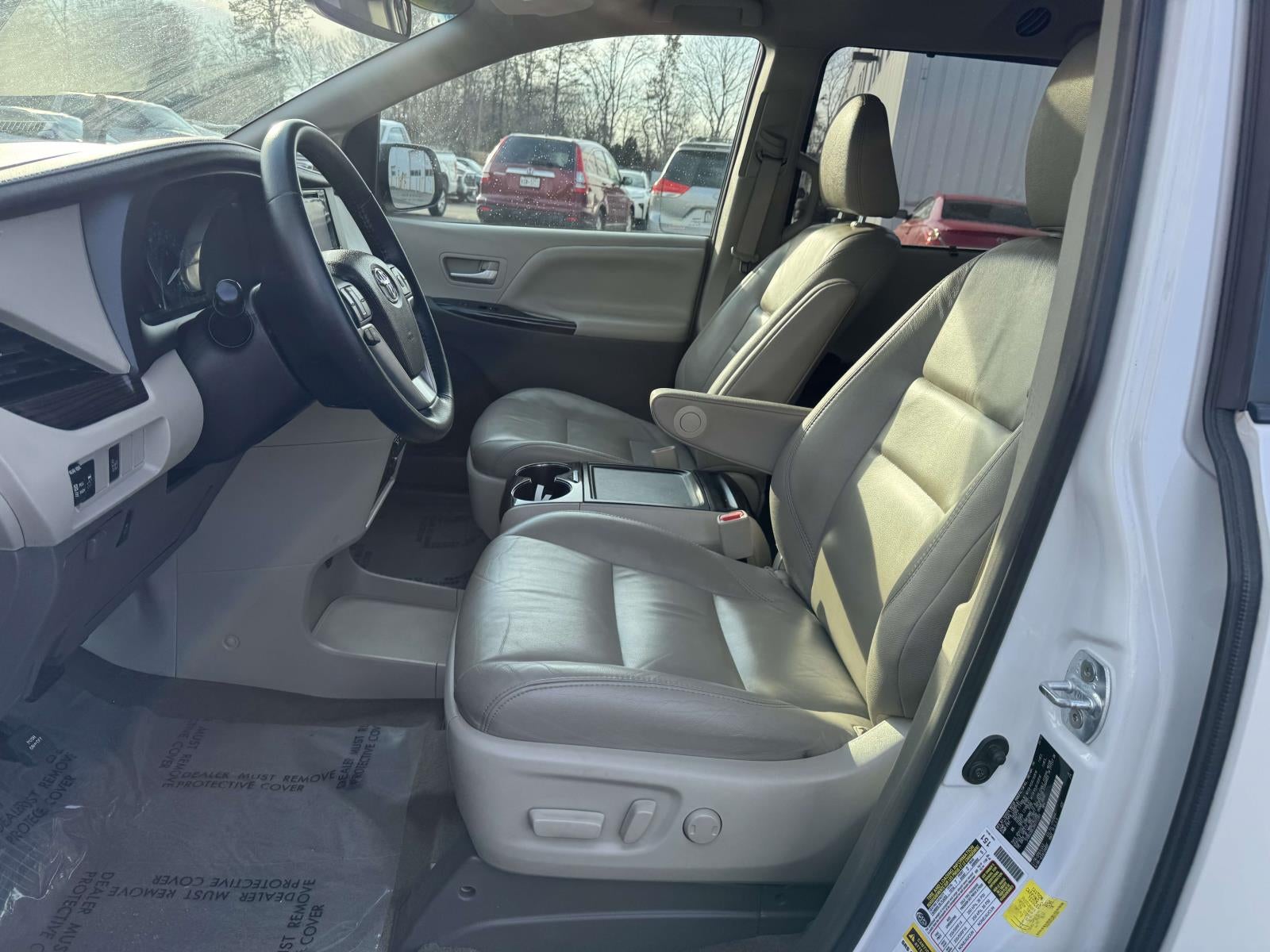 2017 Toyota Sienna XLE Premium 7 Passenger