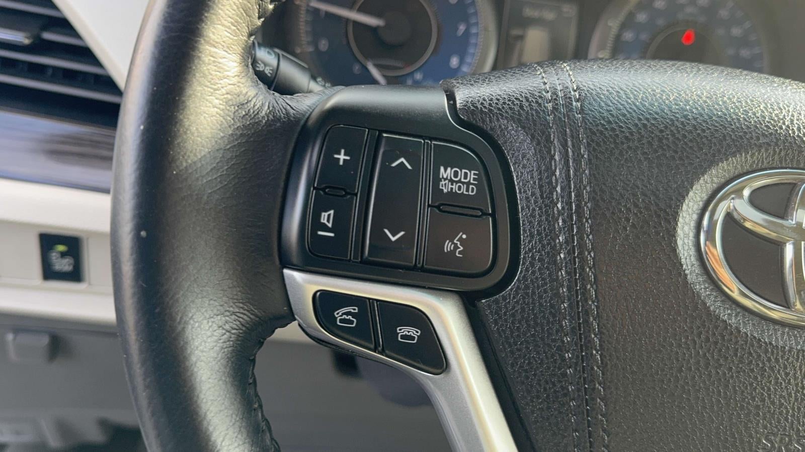 2017 Toyota Sienna XLE Premium 7 Passenger