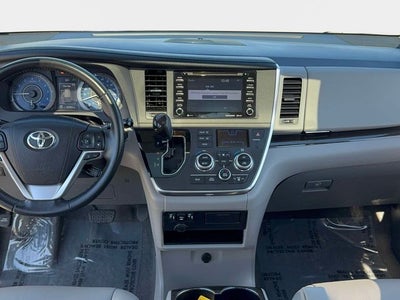 2018 Toyota Sienna XLE 7 Passenger
