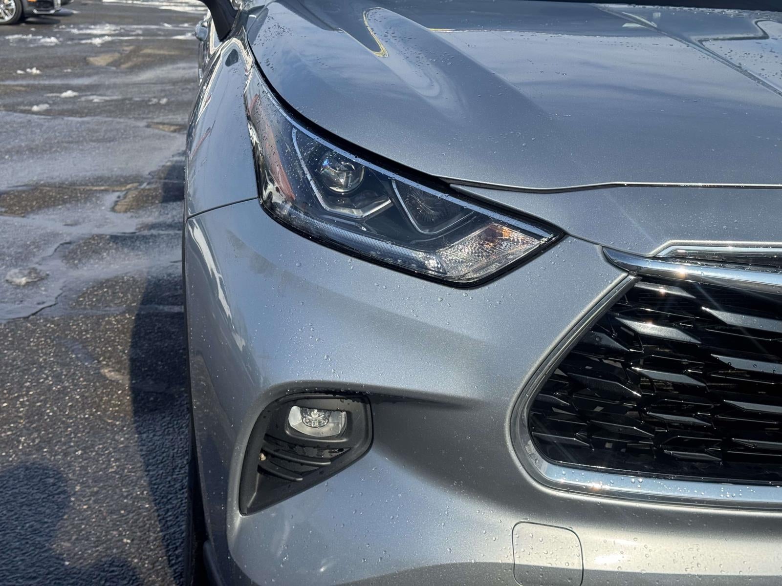 2021 Toyota Highlander Hybrid Platinum