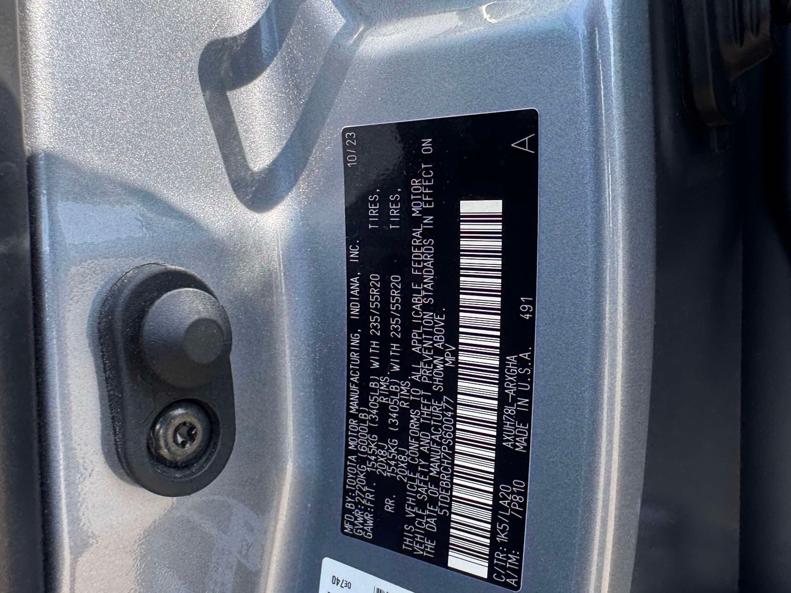 2023 Toyota Highlander Hybrid Platinum