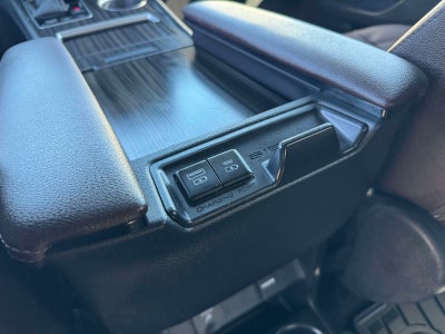 2023 Toyota Sienna Platinum 7 Passenger