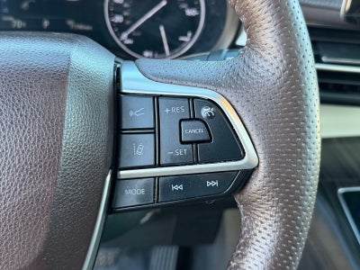 2023 Toyota Sienna Platinum 7 Passenger