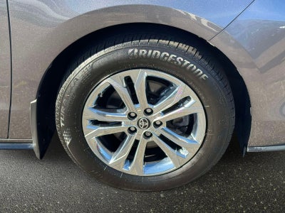 2023 Toyota Sienna Platinum 7 Passenger