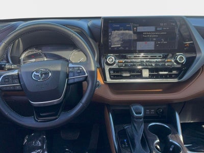 2022 Toyota Highlander Platinum