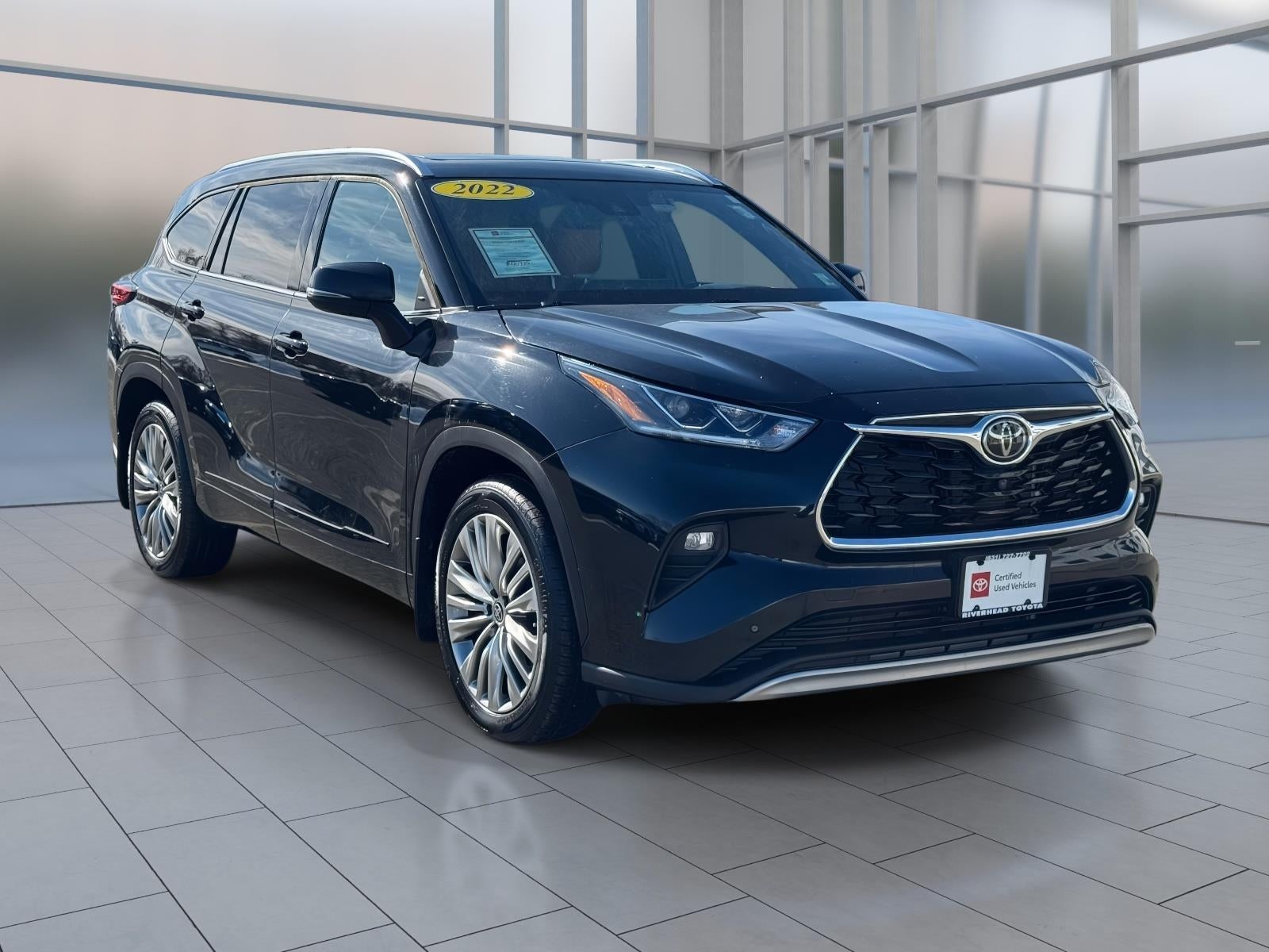 2022 Toyota Highlander Platinum