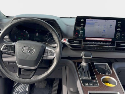 2024 Toyota Sienna XLE 7 Passenger