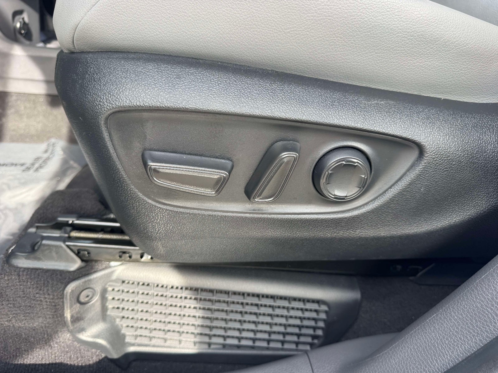 2024 Toyota Sienna XLE 7 Passenger