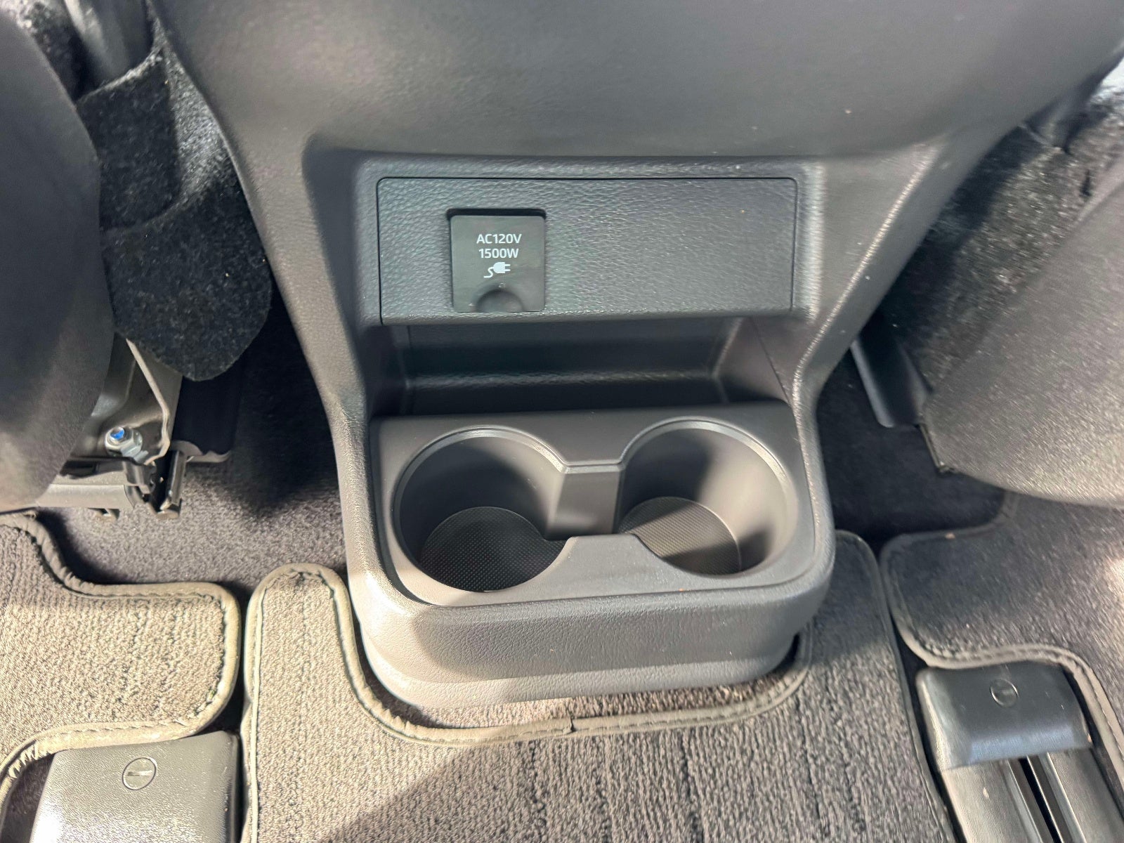 2024 Toyota Sienna XLE 7 Passenger