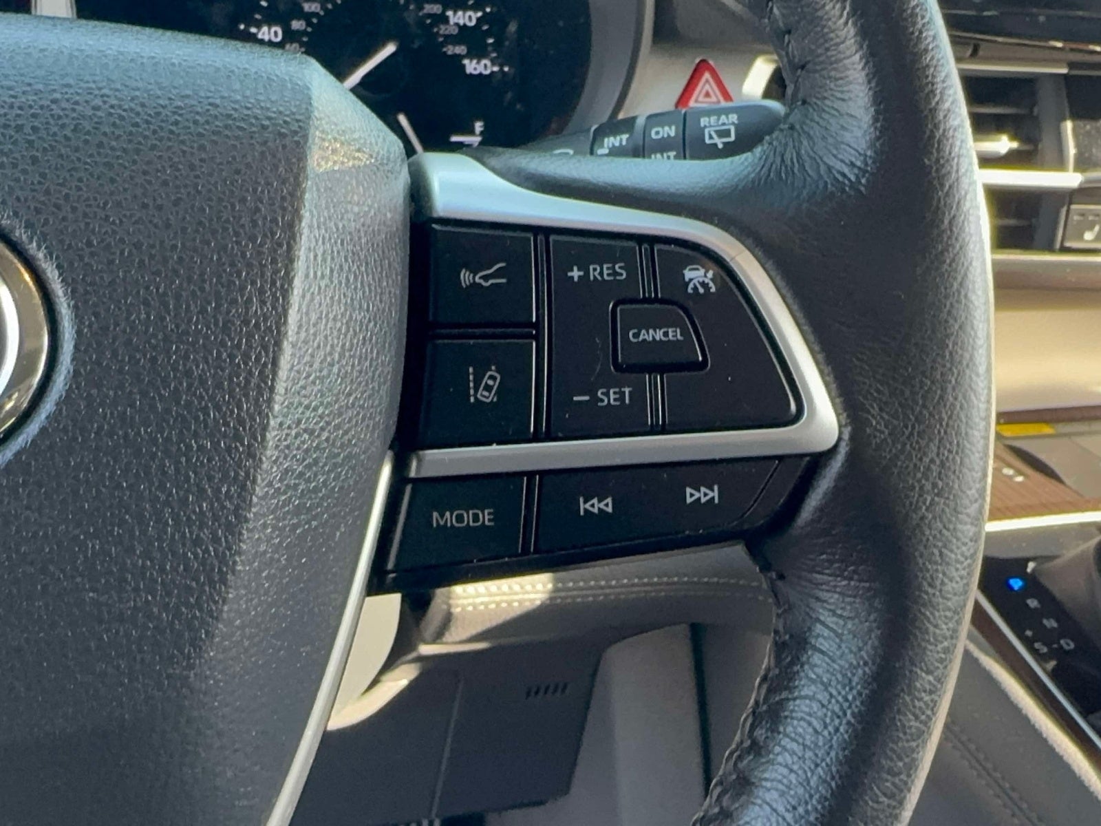 2023 Toyota Sienna XLE 7 Passenger