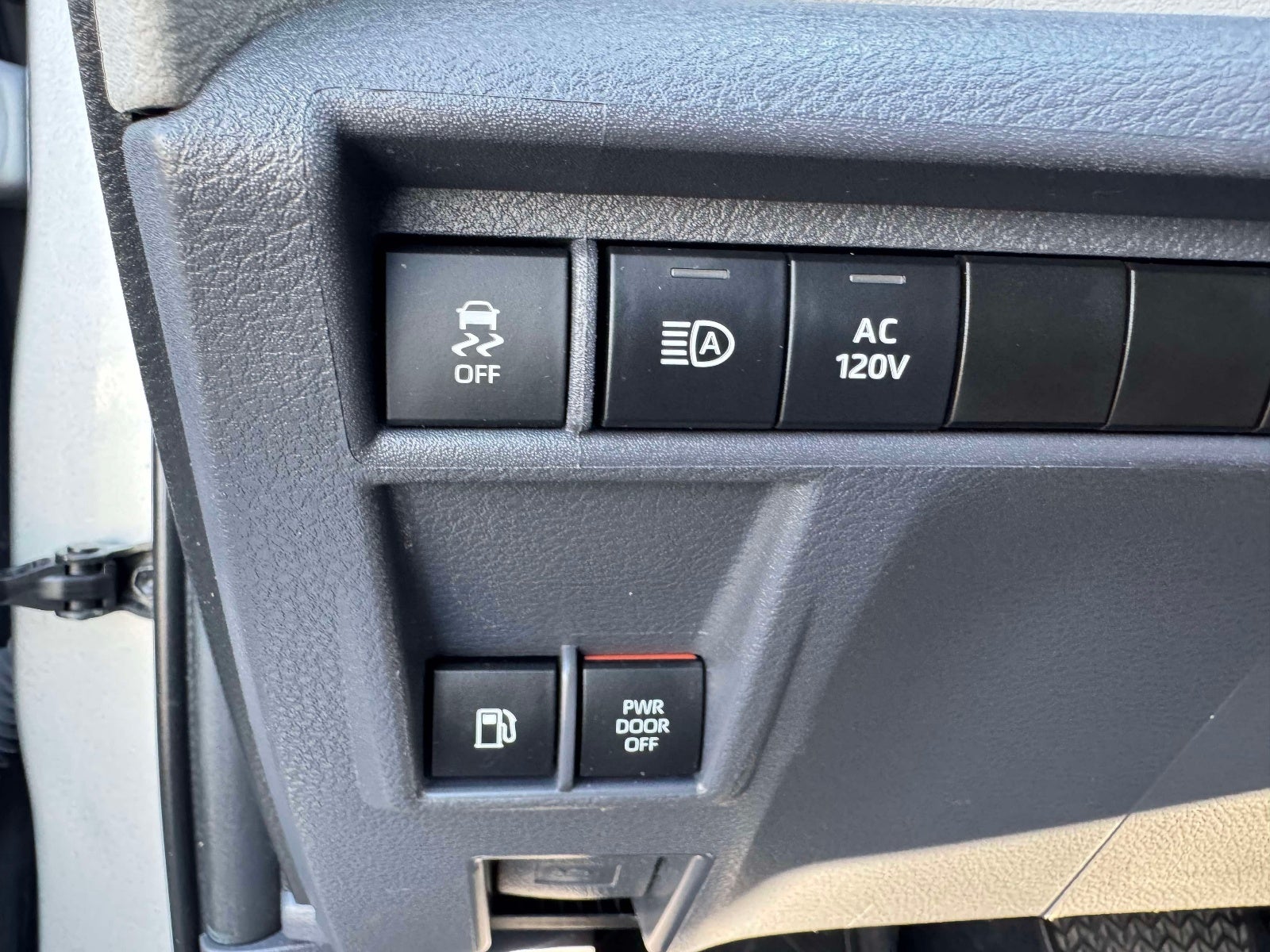 2023 Toyota Sienna XLE 7 Passenger